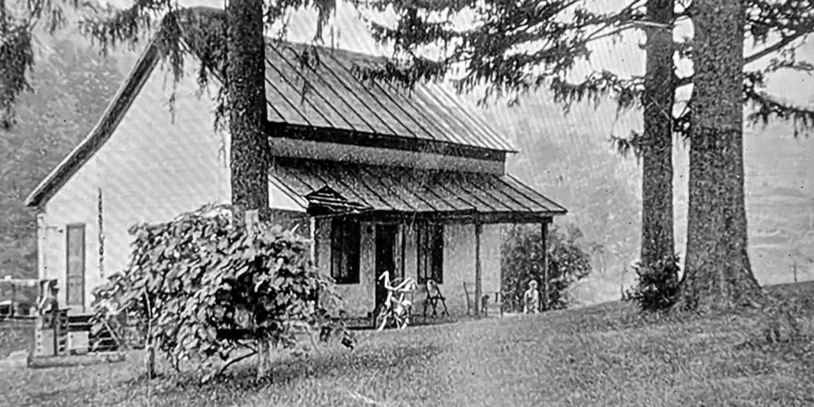GreeneScene of the Past: Log Cabin