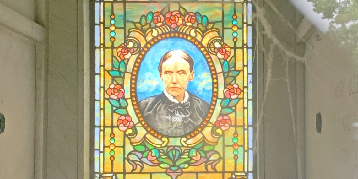 Going Greene: Ghostly Greene & The Martin Mausoleum