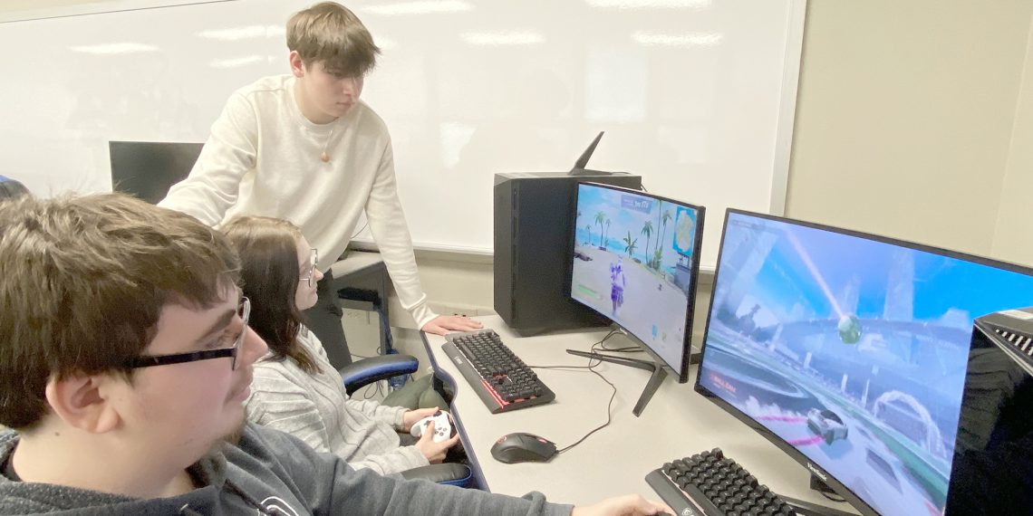 Cool at School: Esports in Southeastern Greene