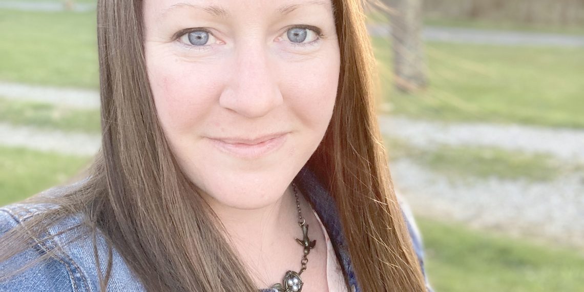 Arts in the Community: Shelly Courtwright