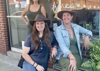 I Love This Community: Enchanted Moon Acres