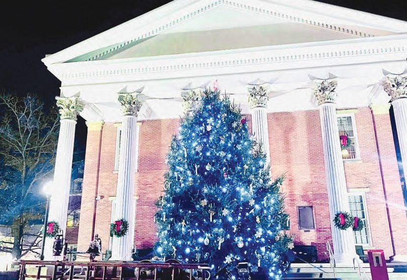 The History of the Community Christmas Tree