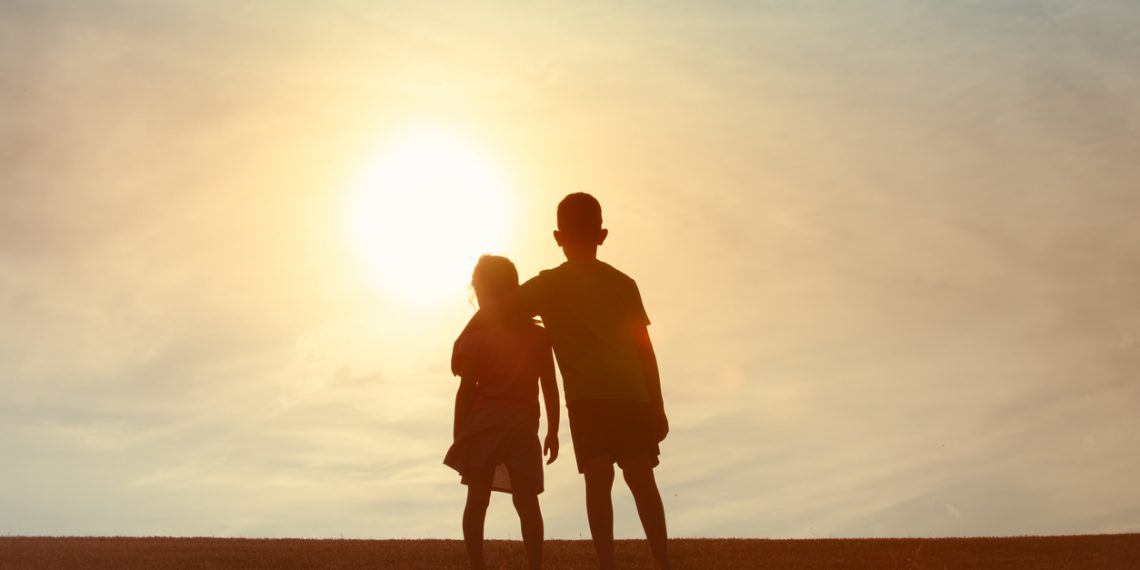 In the Out-Door: You Can’t Make New “Old Friends”